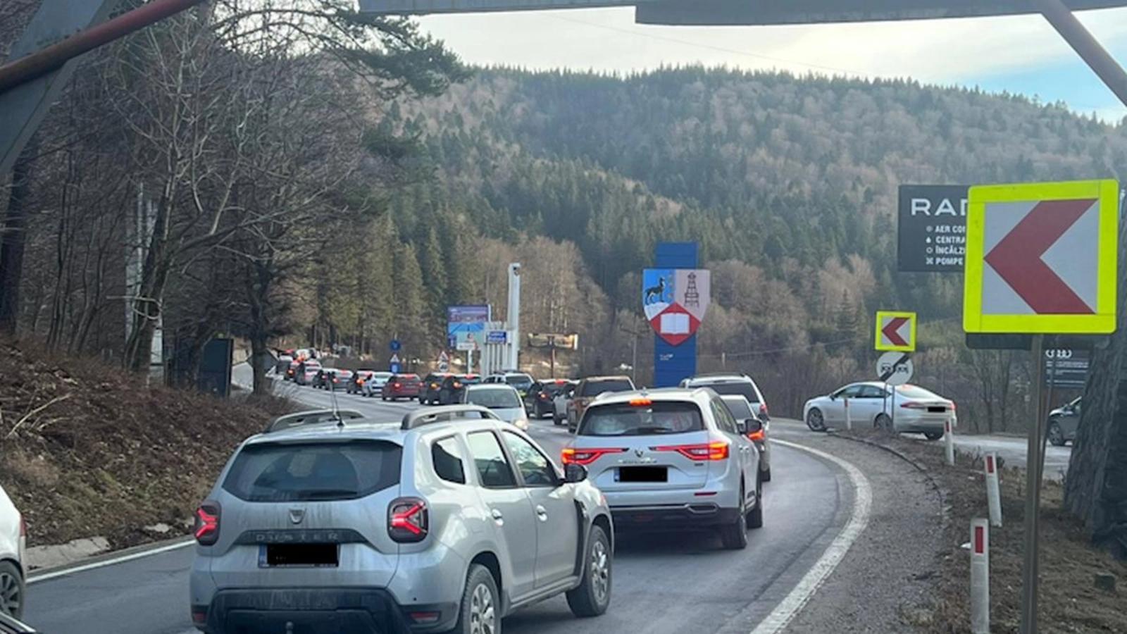 Șosea nouă scurtcircuitează cozile de pe Valea Prahovei