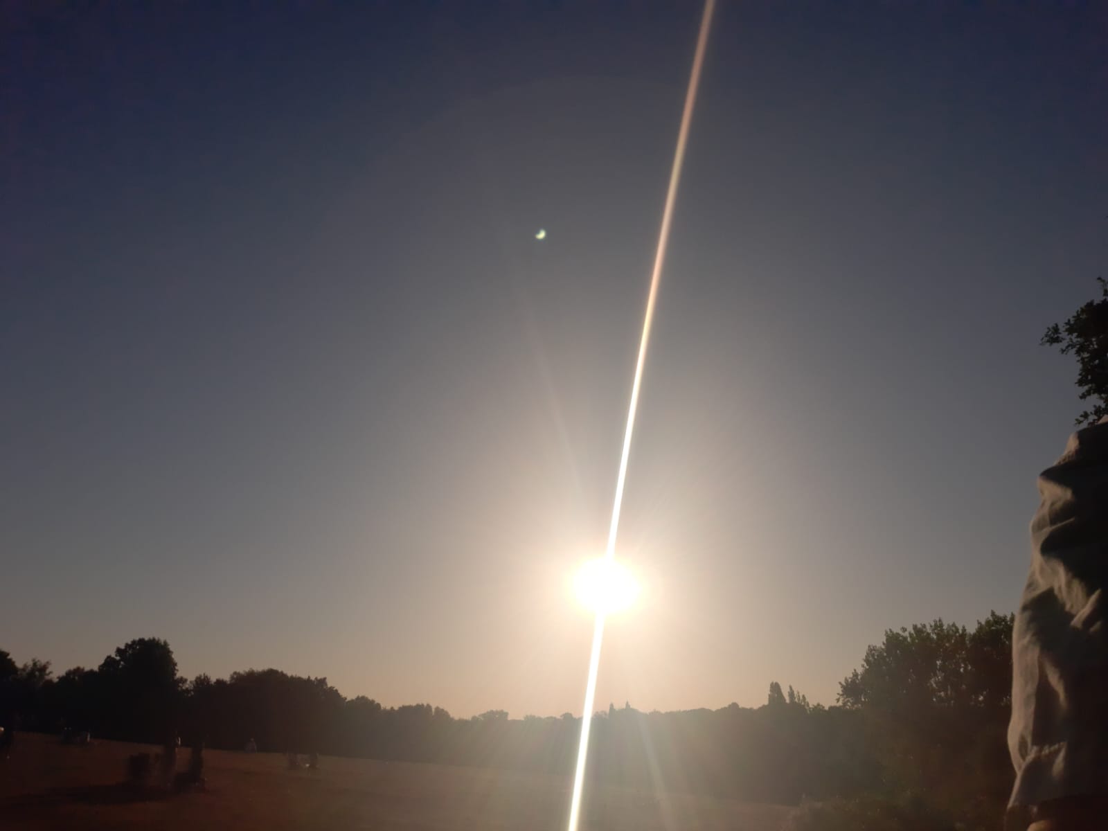 Islanda în întuneric: Eclipsa totală a început în Europa