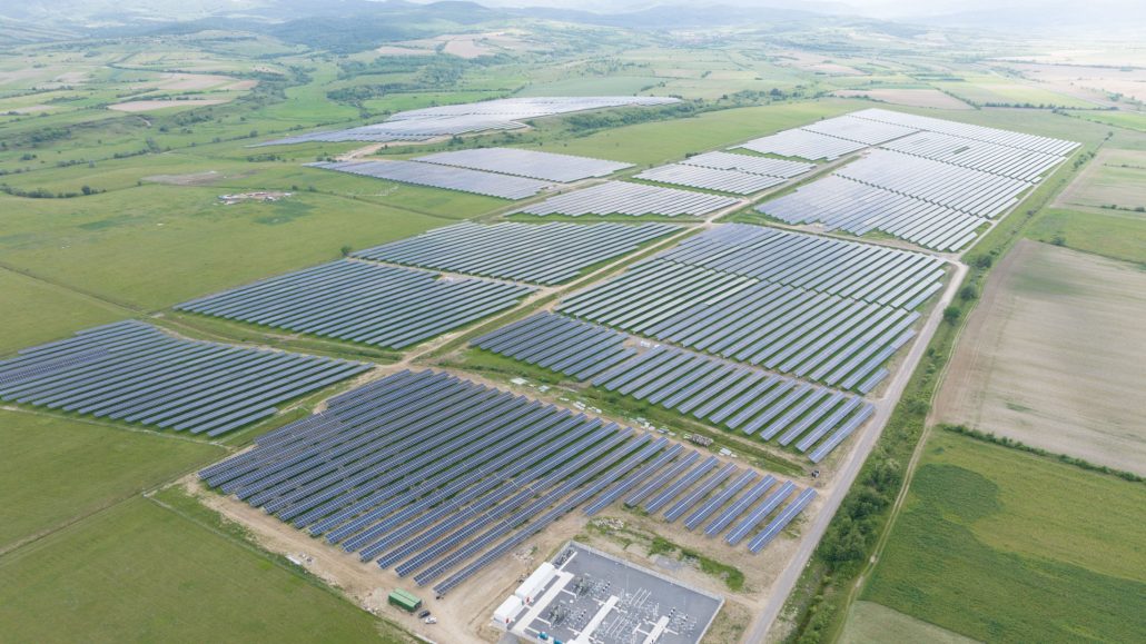 Econergy prinde 229 mil. € pentru parcul solar și stocare din România