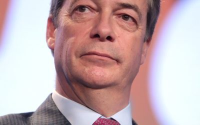 Farage, RĂZBOI cu un CONTE comic. Britanicul, din nou deputat