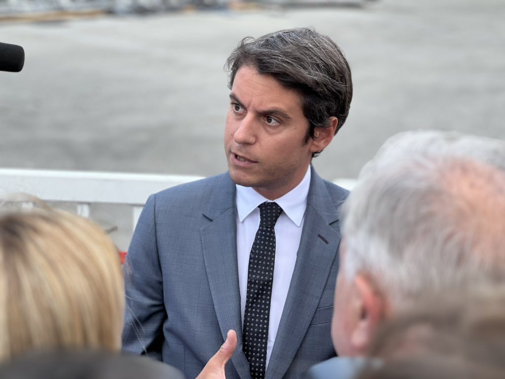 Attal dă în judecată Rusia: Acuză Moscova de ingerință electorală în Franța