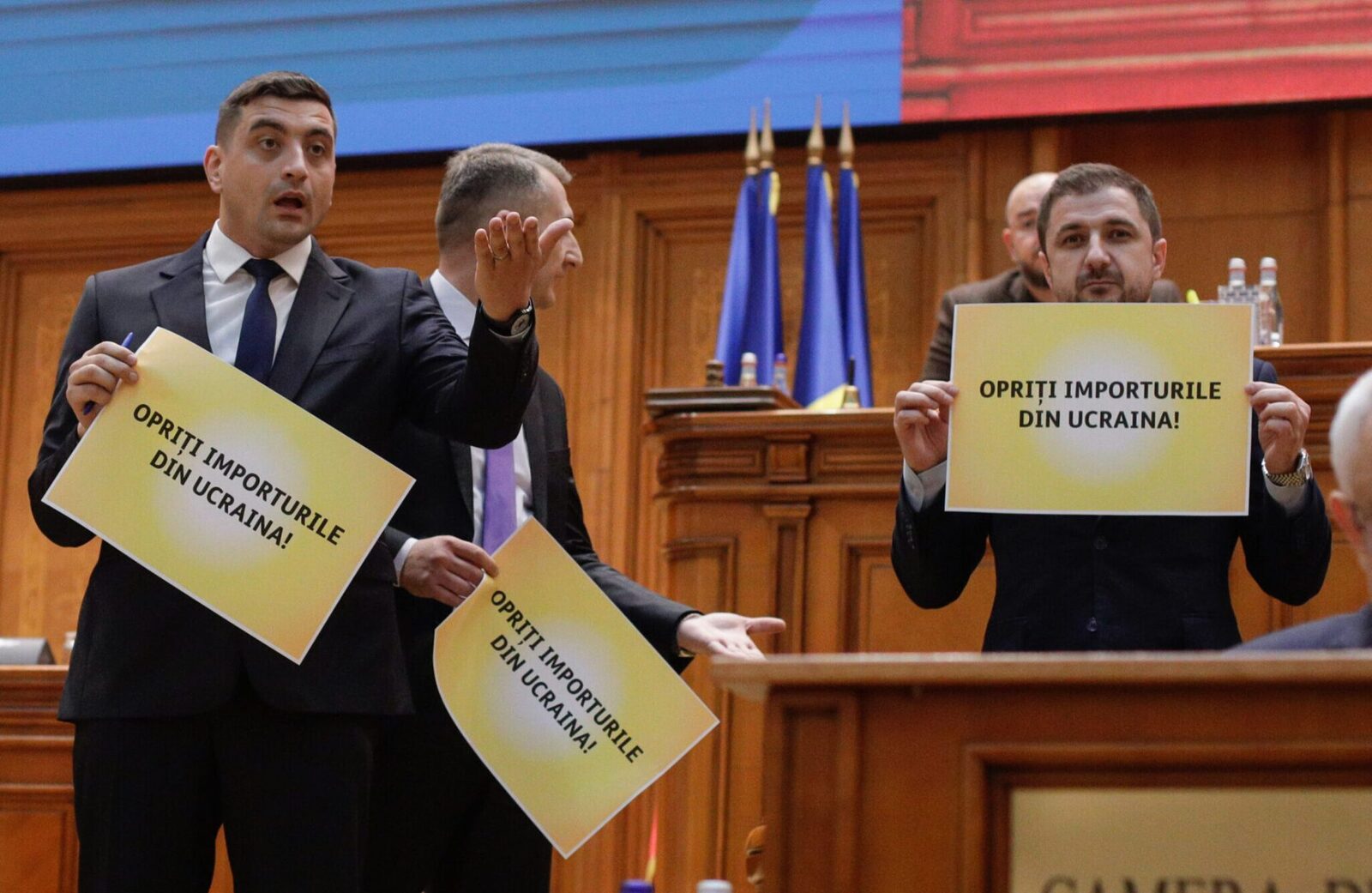 AUR, rețeta lui Putin pentru suspendarea lui Nicușor Dan
