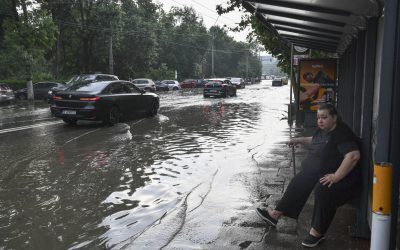 Taxă pe inundații: Apa Nova ia încă un leu bucureștenilor