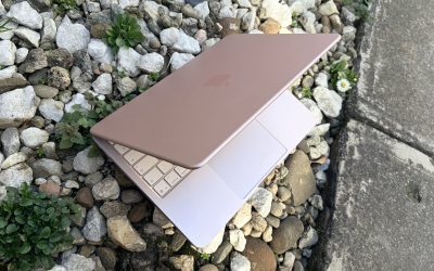 Laptop lent pe baterie? Testele arată diferențe uriașe Intel, Apple, Qualcomm, AMD