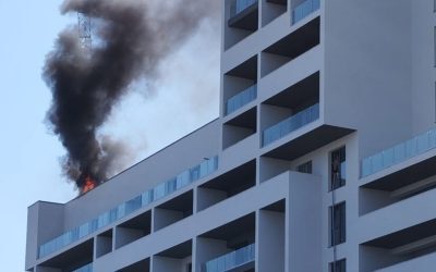 B365 - FOTO | Incendiu violent în București. Martor: Arde cu flacără deschisă, în apropiere de Dedeman Ghencea • Știri București