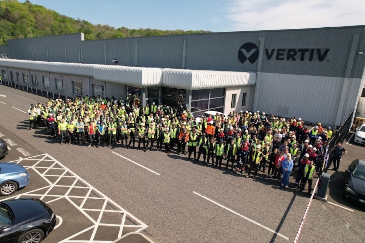 Vertiv extinde facilitățile în Irlanda și Nord-Vest