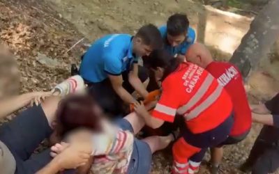 Turistă salvată de jandarmi după fractură pe munte
