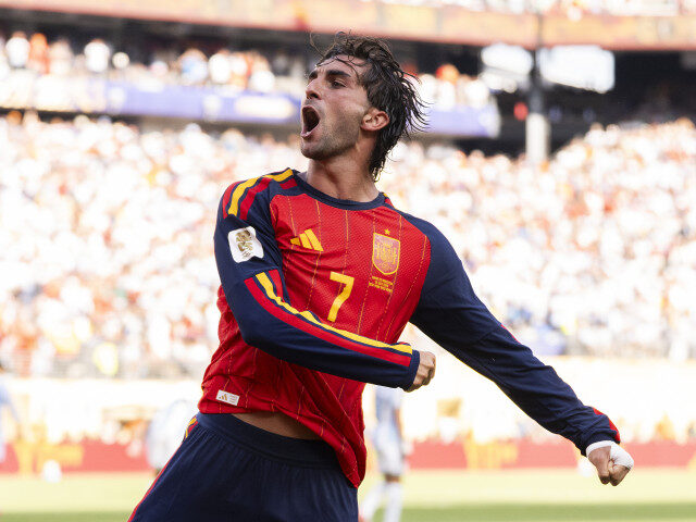 Ferran Torres pleacă de la Barcelona, semnează cu noua echipă