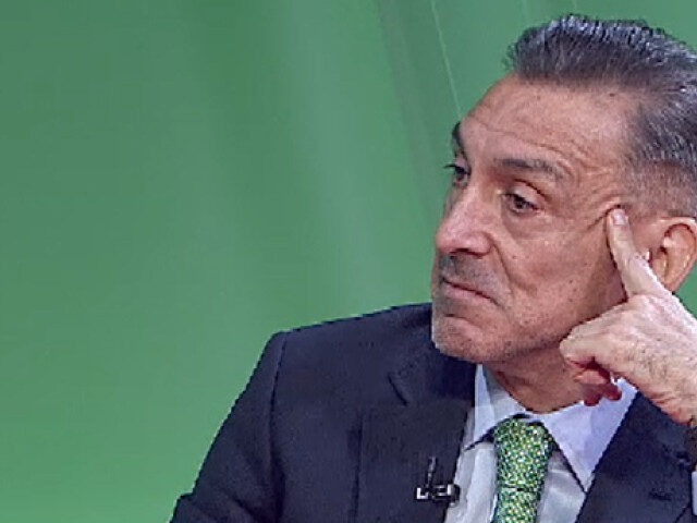 Ilie Dumitrescu: Priviți-mă în ochi, nu vă uitați aiurea