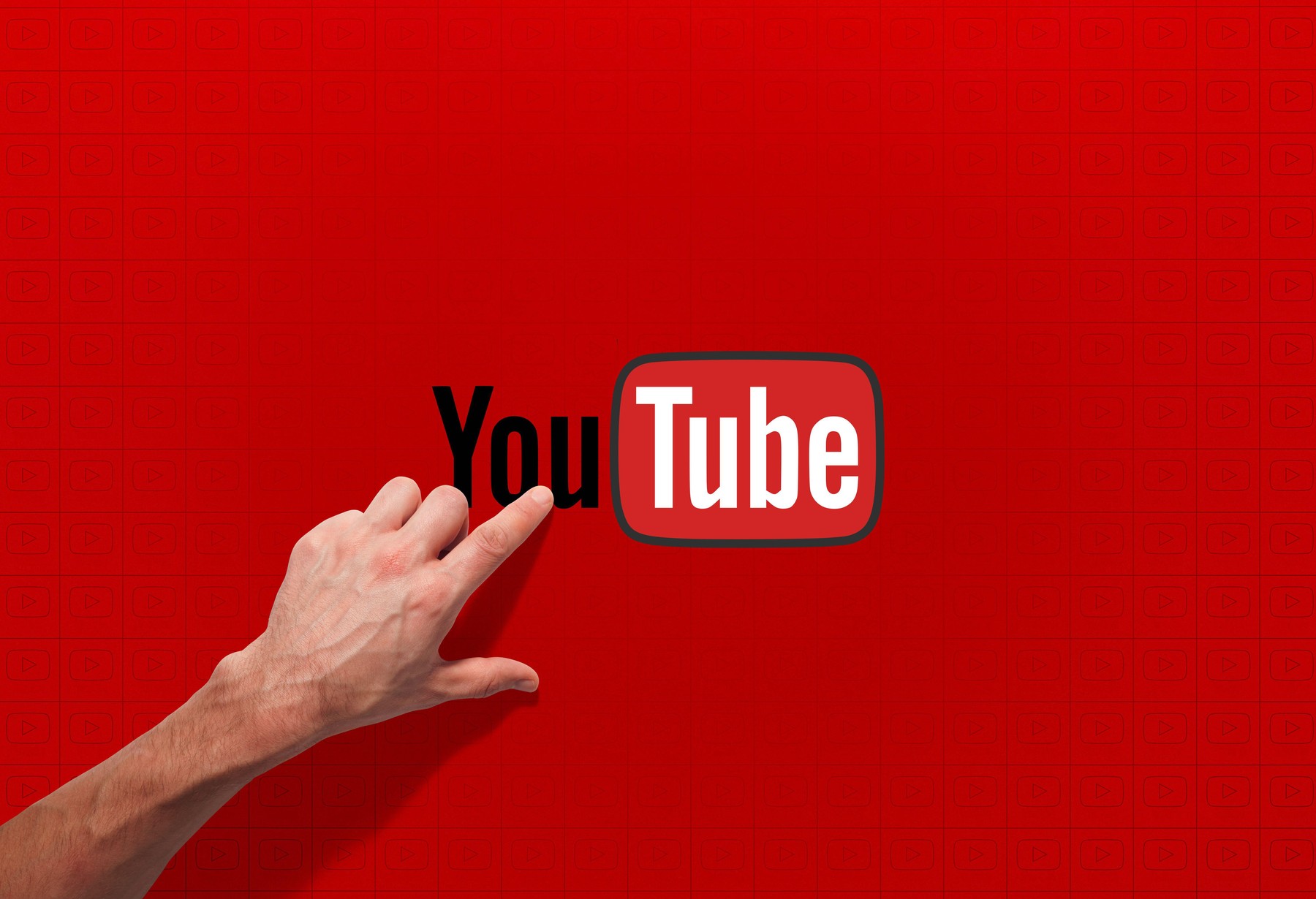 YouTuberii, aurul digital: Cât valorează azi canalele de succes