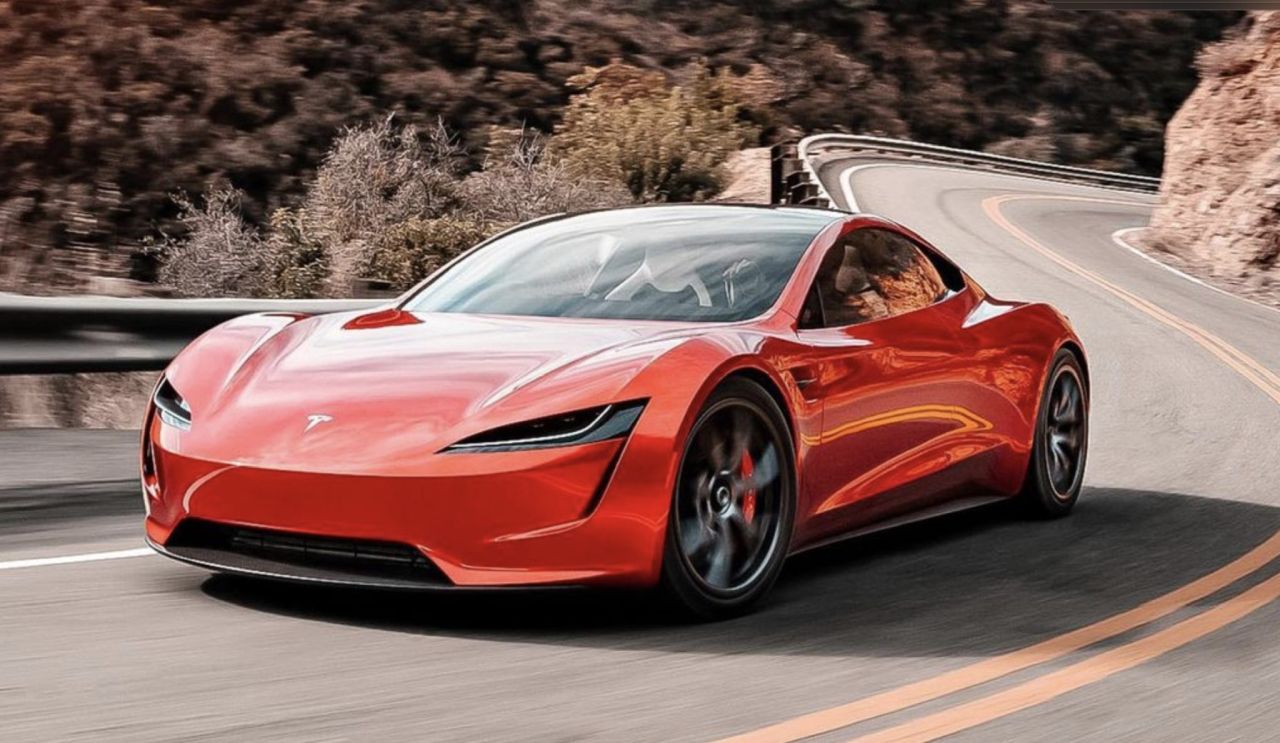 Tesla Roadster 2, propulsat de SpaceX, la un pas de lansare