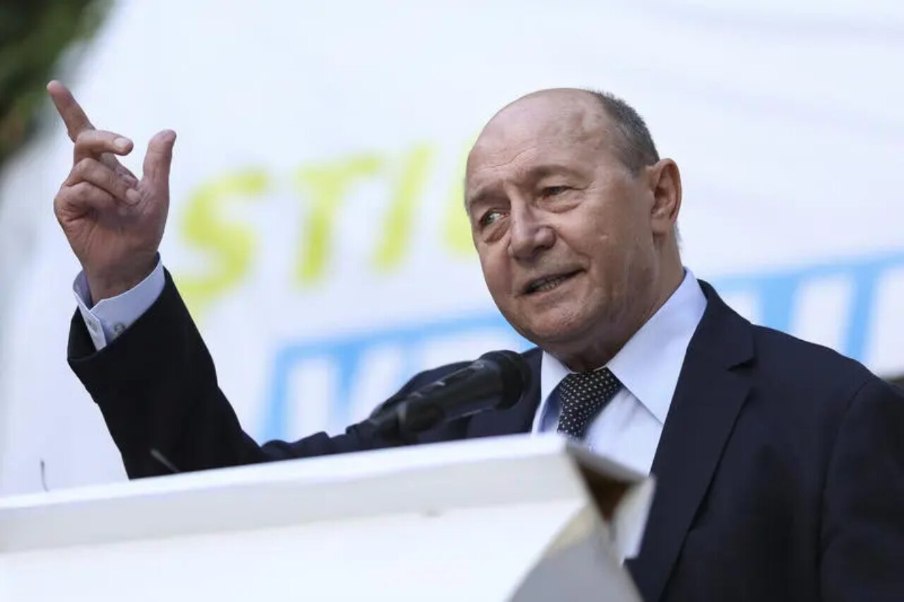 Ștampilați ca o țară de rang doi: Fără Lege salarizării și guvern complet