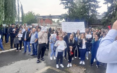 Grevă la Carfil Brașov: Angajații cer salarii, nu restructurări