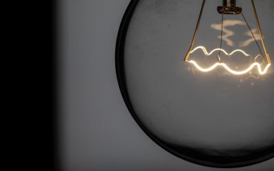 Români cu baterii, sursă de energie ca un reactor Cernavodă