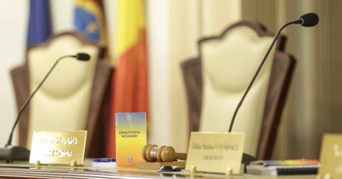 CCR: Mandate aleși și avere parteneri, contestate la ANI