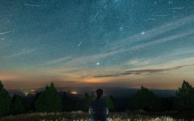 Perseidele 2026: Apogeul „ploaiei de stele” în România