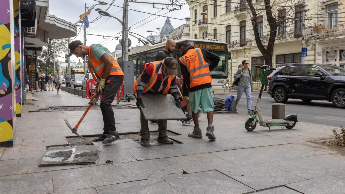 Regina Elisabeta, trotuare refăcute. Ciucu: Pavajul a fost pus prost