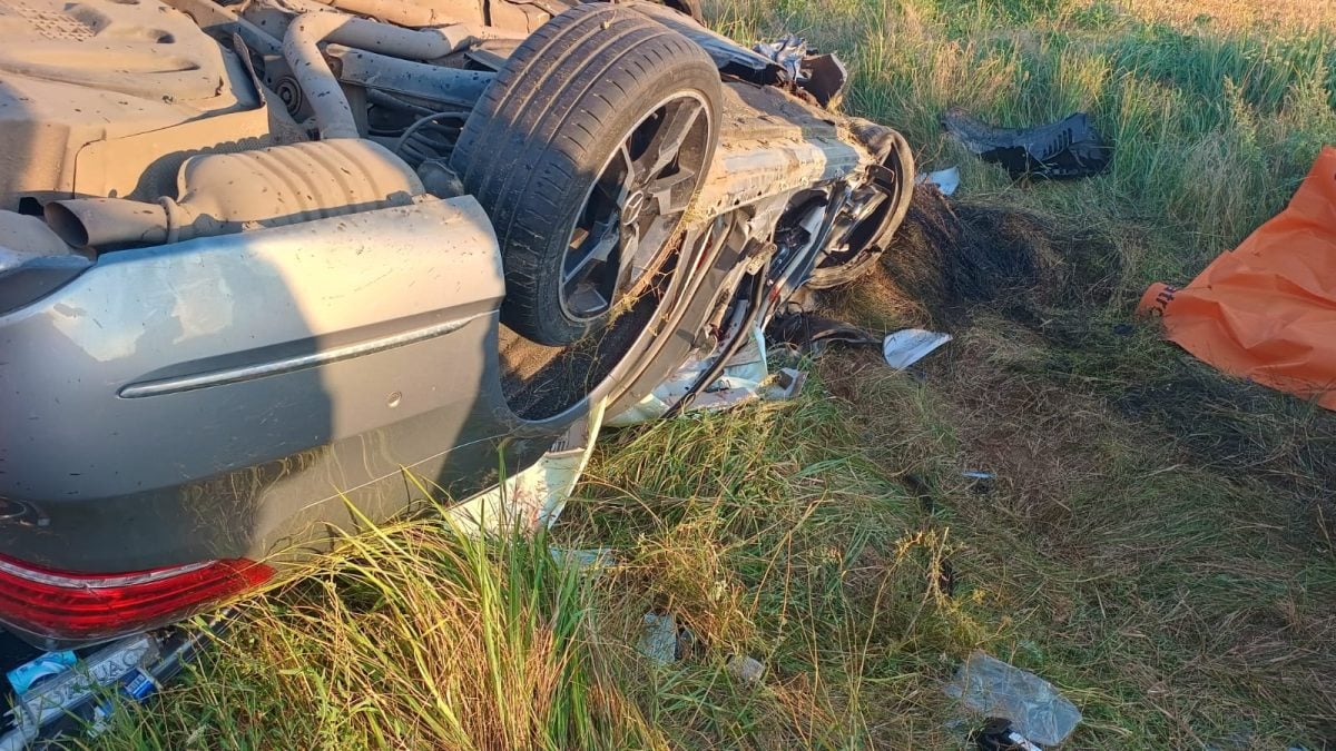 Accident cumplit: Un mort, un stop cardio-respirator și patru răniți