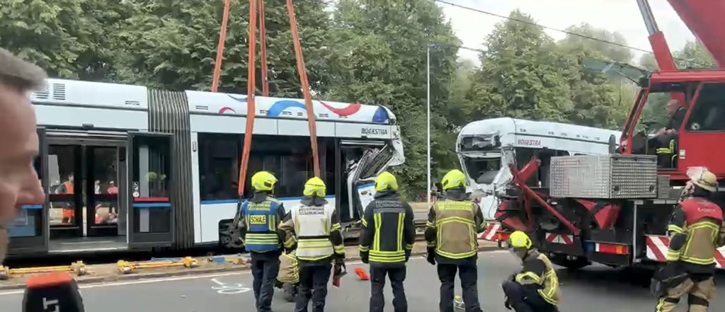 Gelsenkirchen: Accident grav, 25 răniți în coliziune tramvaie