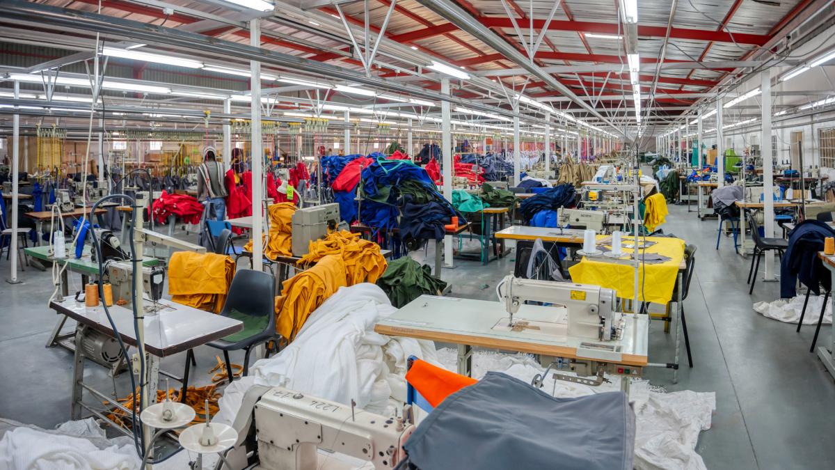 Africa de Sud: Fabricile au rămas goale, migranții, expulzați