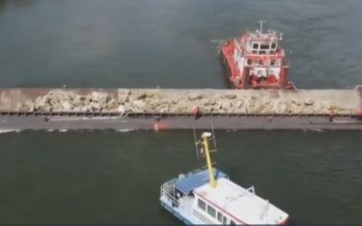 Dunărea: Alte două barje, risc de scufundare azi. Apele Române: Fiecare centimetru e vital