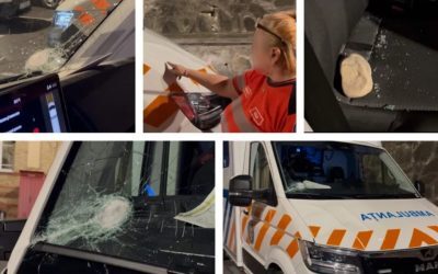 Ambulanță atacată cu topoare în Cluj: „Ne omorau dacă nu erau proști”