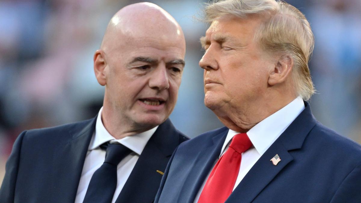 Trump îi ia apărarea lui Infantino: „O greșeală teribilă”