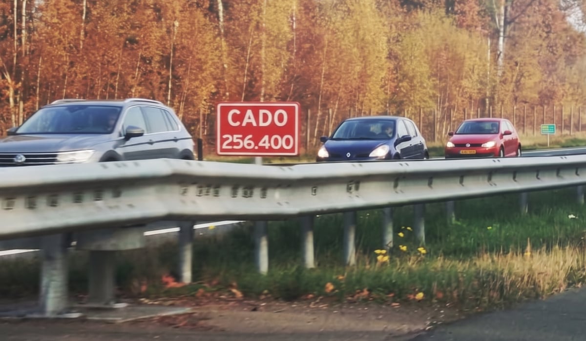 Olanda: Semnul roșu „CADO” pe autostrăzi, vital la accident