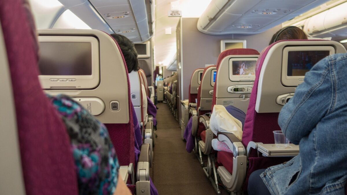 Scandal pe aer: Avion Anglia-SUA, imagini virale