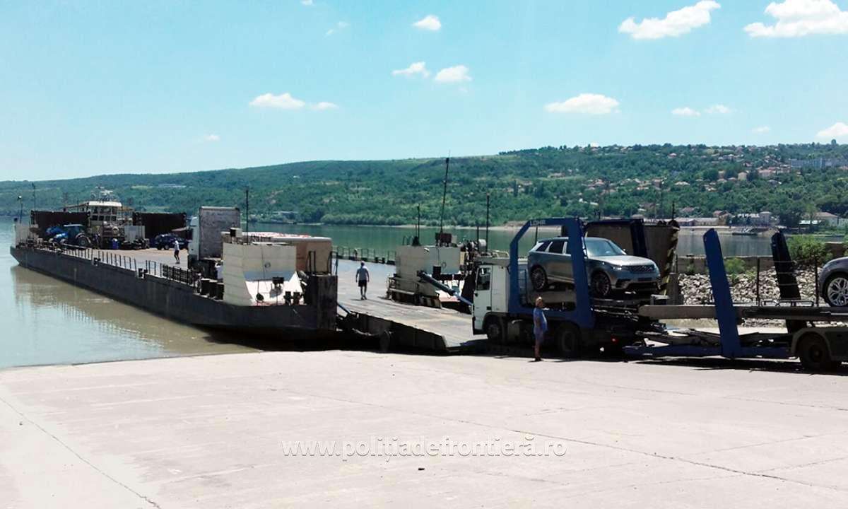 Cursa Călărași-Ostrov, oprită: Dunărea prea mică pe traseu