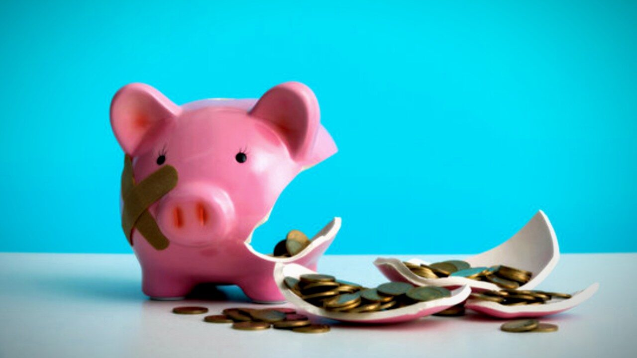 Banca dă faliment: Câți bani îți salvează statul