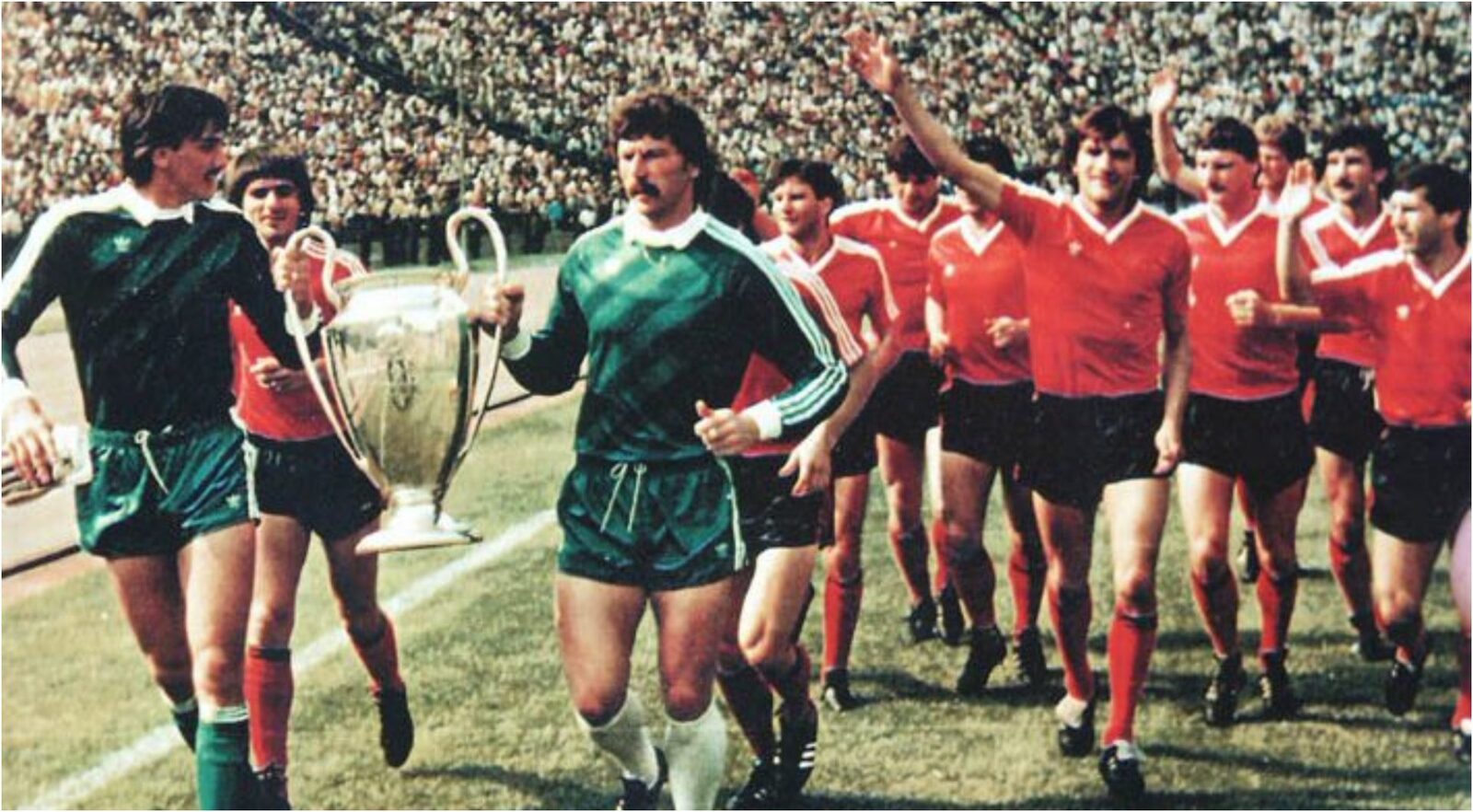 Steaua, printre giganții istoriei fotbalului