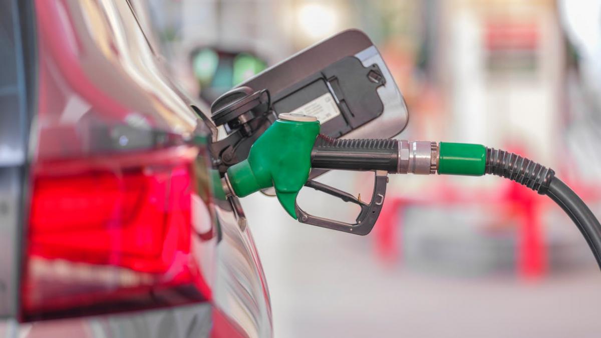 Benzina și motorina, scumpiri rapide în România. Prețuri joi, 13 august