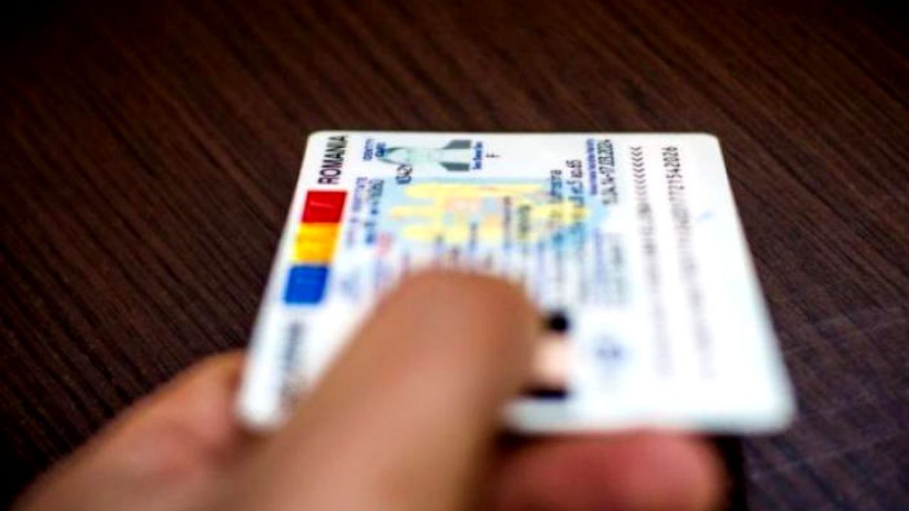 Carte de identitate electronică: Gratuitatea, extinsă