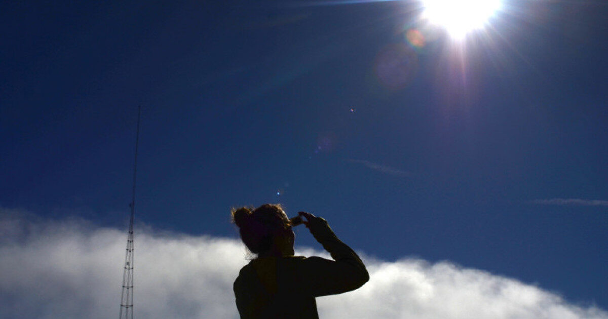 Eclipse 2026: Cum privești sigur Soarele, chiar și fără telescop