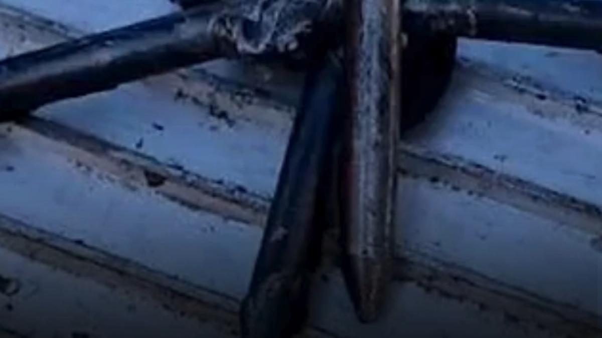 Capcane metalice pe autostradă. Obiecte tăioase pe carosabil