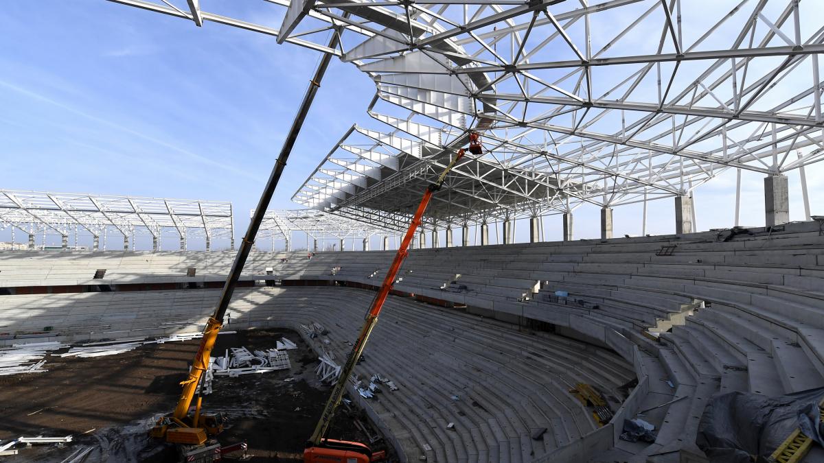 Stadionele de 1 miliard: Cine plătește? Cseke Attila, amânare de la buget