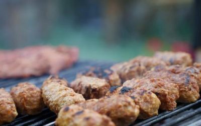 Carne tocată din România, controale UE: Fibre de mazăre și B1 lipsă