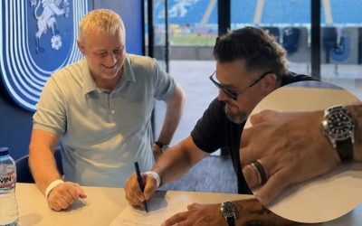 Bobonete acționar la U Craiova: Ceas scump, acte semnate (Foto EXCLUSIV)