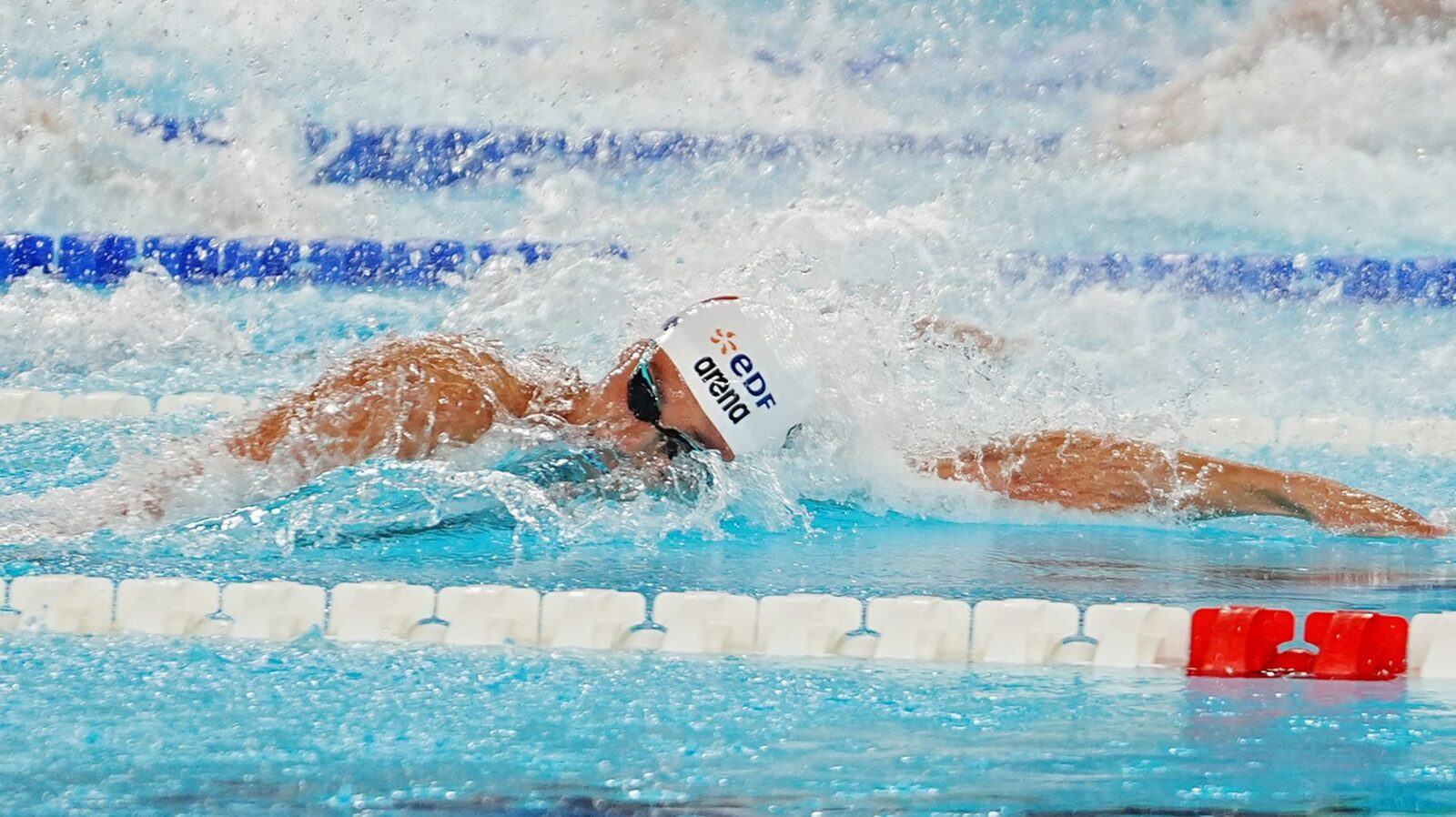 Popovici la 200m: Semifinală istorică la Paris, lupta pentru finală