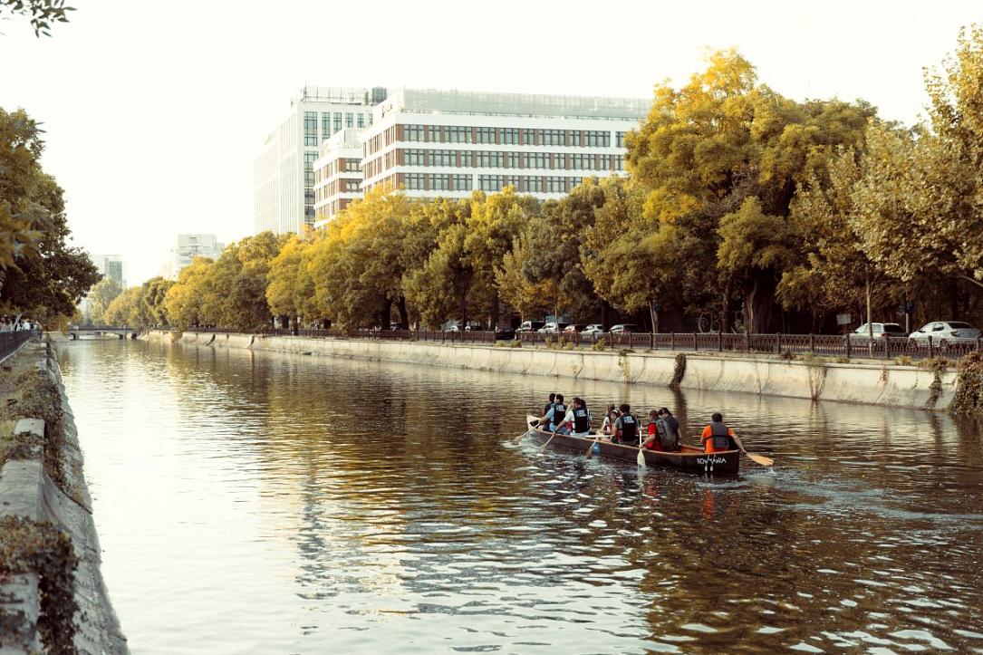 Weekend plin: Dâmbovița, Anonimul, Full Moon, Ziua Marinei