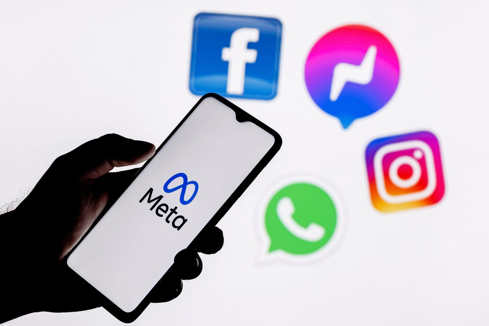 Meta Muschetează OpenAI: AI-ul preia singur coduri complexe