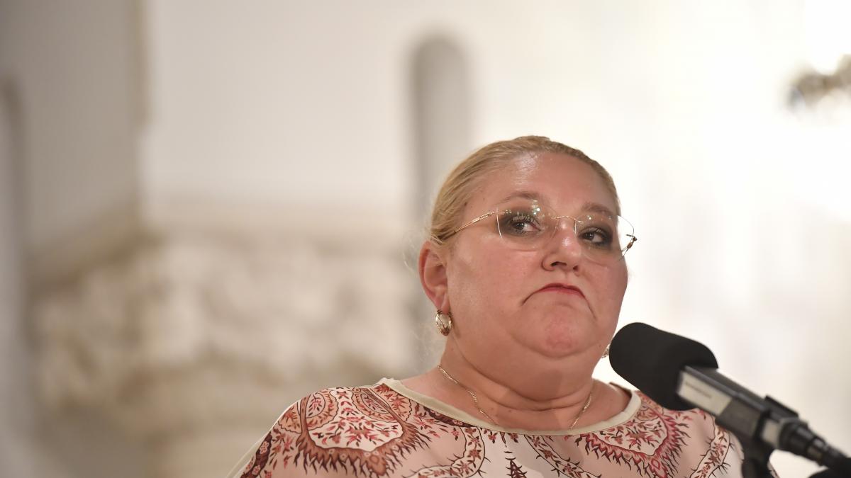 Șoșoacă, reclamată la Parchet pentru trădare: Adevărul despre legăturile ei „putiniste”