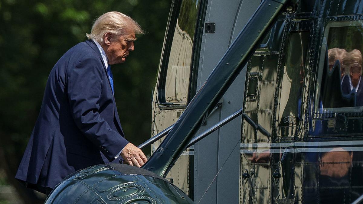 Trump, prins la mijloc: Două opțiuni proaste pentru Iran