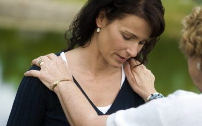Pomană haine rude decedat: Când și de ce e bine să le dai