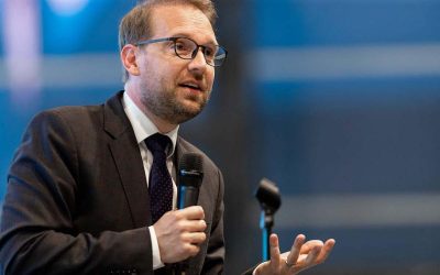 Fritz, decăzut la jumătate de salariu. Scandal politic la Timișoara