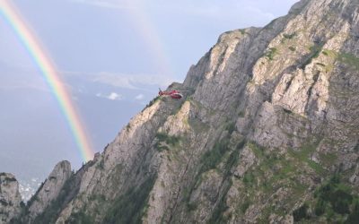Gemanici salvați de pe cel mai mare perete stâncos din România