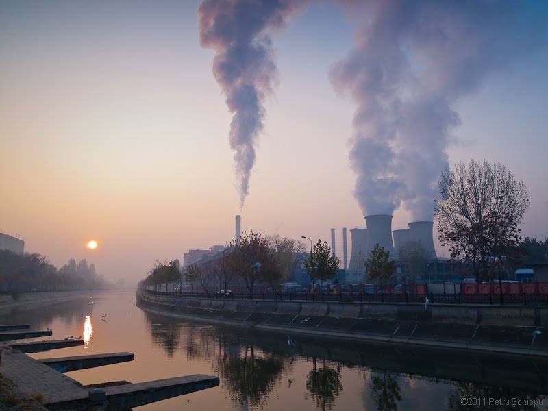 Energie scumpă: Furnizor major cumpără curent pentru iarnă la 900 lei/MWh