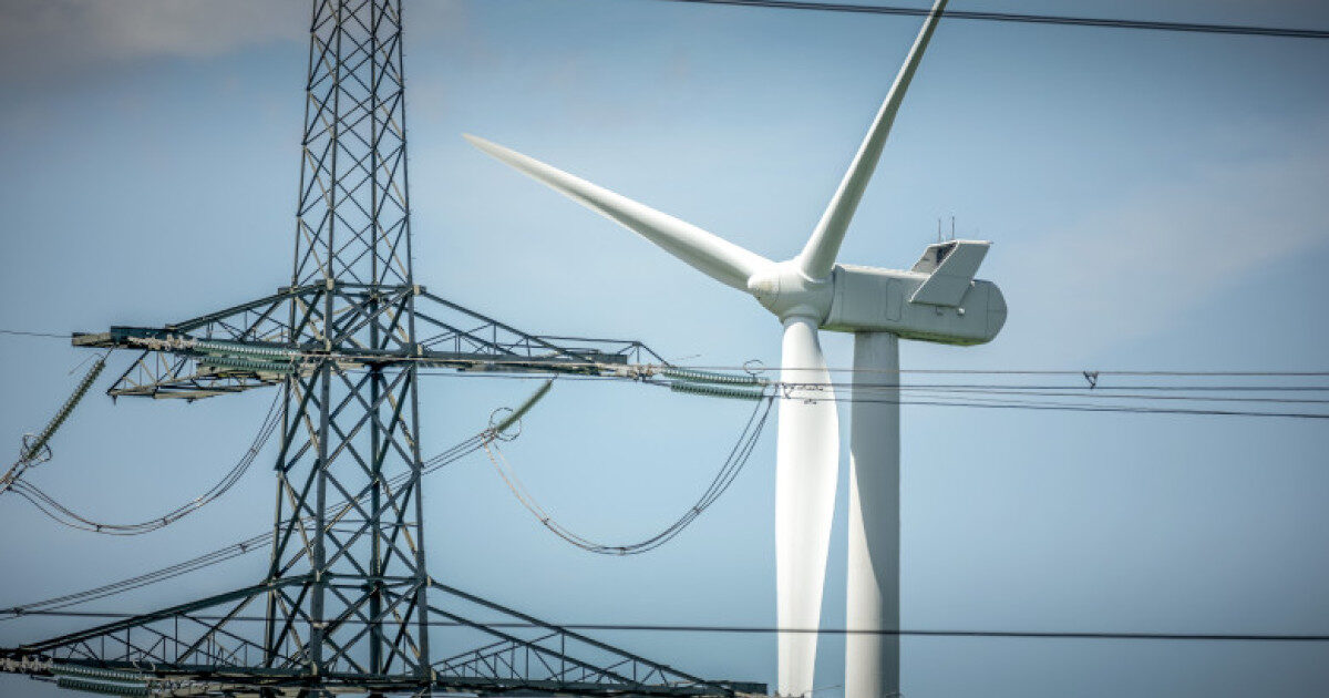 Bușoi: Energia eoliană a acoperit consumul. Ce zice de prosumatori