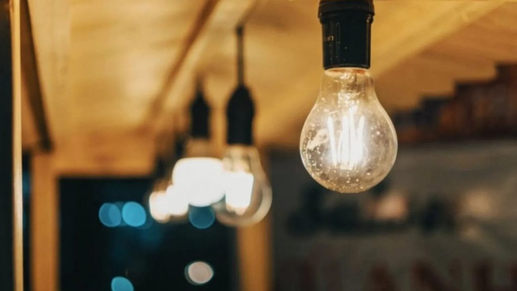 Bulgaria profită de criza energiei din România